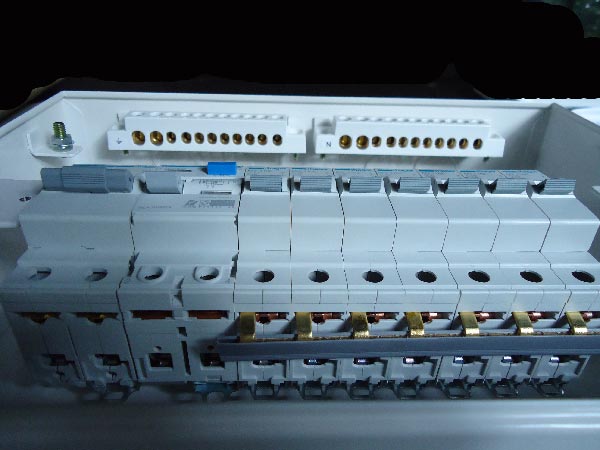 Single Phase Distribution Board